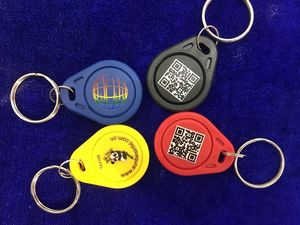 Sunbestrfid TK49 Benutzer definierter Laser druck QR-Code Mifare Hitag Super Quality Schlüssel bund 213 215 216 Chip RFID Schlüssel anhänger für den Tür zugang - Product Image 3