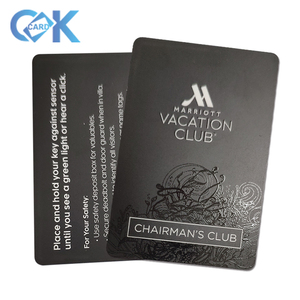 Tiêu Chuẩn Cr80 Thẻ Kích Thước UV Spot PVC Thẻ Quà Tặng Frosted Hoàn Thành CMYK In Nhựa Đen Spot Uv Thẻ Cho Khuyến Mãi - Product Image 5