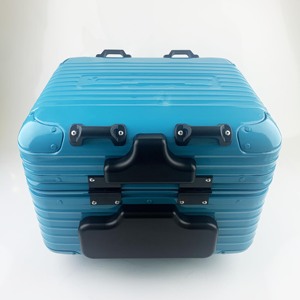 กล่องท้ายรถจักรยานยนต์สีแบบกำหนดเองดีไซน์ตามสั่ง - Product Image 3