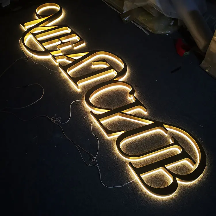 Hohe qualität 3D gebaut up backlit spiegel gesicht edelstahl kanal buchstaben mit gold farbe