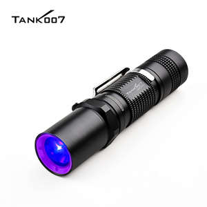 ไฟฉาย UV ฟลูออเรสเซนต์ TANK007ไฟฉาย365nm LED ไฟฉายแบล็คไลท์สำหรับสัตว์เลี้ยงฉี่ปัสสาวะตรวจหาคราบอัลตราไวโอเลต - Product Image 1