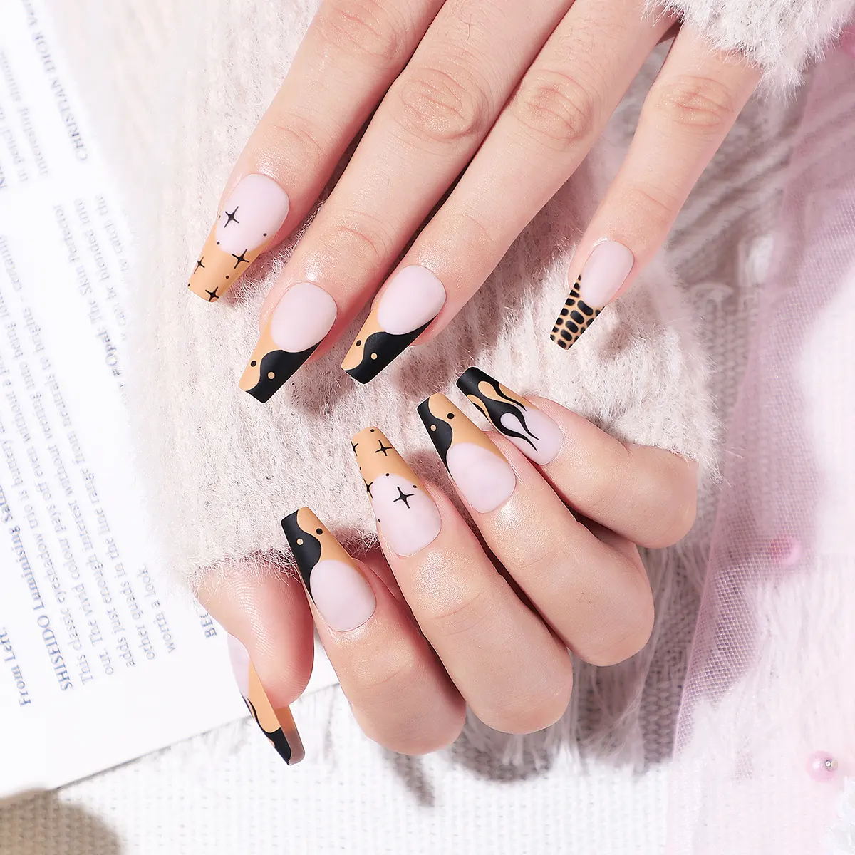 Unhas falsas de acrílico, 24 peças, unhas falsas de luxo, designer simples de halloween, prensa longa, unhas falsas de acrílico