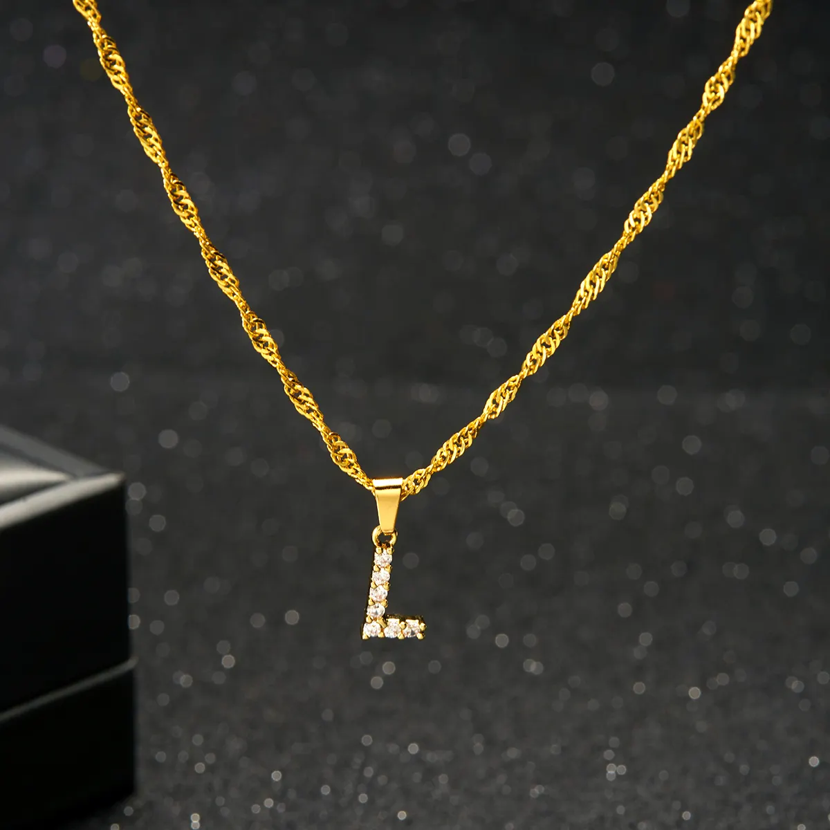 Custom Name Initial Letter Chain L N O P Necklace Gothic Alphabet Pendant Gold Plated Jewelry Letter Necklace for Engagement
