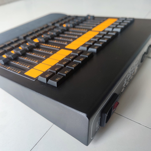 Оптовая продажа, контроллер освещения сцены grand on PC fader wing dmx512, консоль освещения dj - Product Image 3
