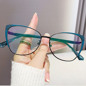 Kính mắt nữ thời trang đổi màu, chống ánh sáng xanh, tròng kính quang học, gọng kim loại, kiểu mắt mèo, nửa khung, kính đổi màu theo ánh sáng - Product Image 3
