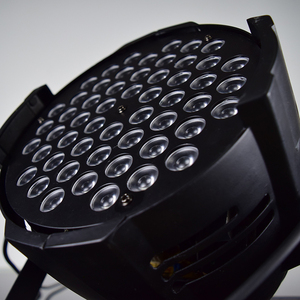 ขาตั้งไฟพาร์ LED อลูมิเนียม54x3W พร้อมการควบคุม DMX อัจฉริยะสีที่ปล่อยออกมาสำหรับ dj KTV เอฟเฟกต์สีแดงสีเขียวขาว