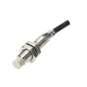 热销M8 NPN无智能接近传感器馈电传感器感应式接近传感器 - Product Image 1