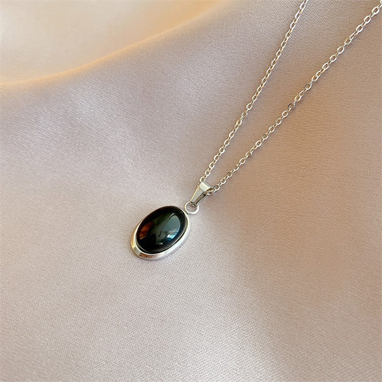 สร้อยคอเหล็ก-โอปอลสีดำ