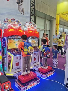高品質の子供用スポーツビデオゲーム機器Cion操作ゲーム機