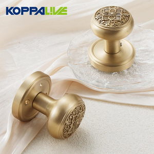 Koppalive cổ điển đồ cổ nội thất Fancy riêng tư xử lý khóa thiết lập phức tạp hoa thiết kế Brushed Brass PASSAGE Door Knob - Product Image 3