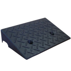 Driveway/depo, hava koşullarına dayanıklı, 2/3/4 kanal seçenekleri için kaymaz kauçuk frenlemek rampası - Product Image 4