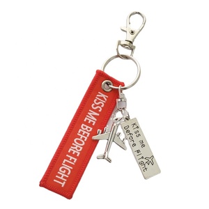 Wholesales Fishon Flight Keychain Set Kiss Me <strong>Crew</strong> Drive Safe Aircraft Metal Carving Diy Pendant