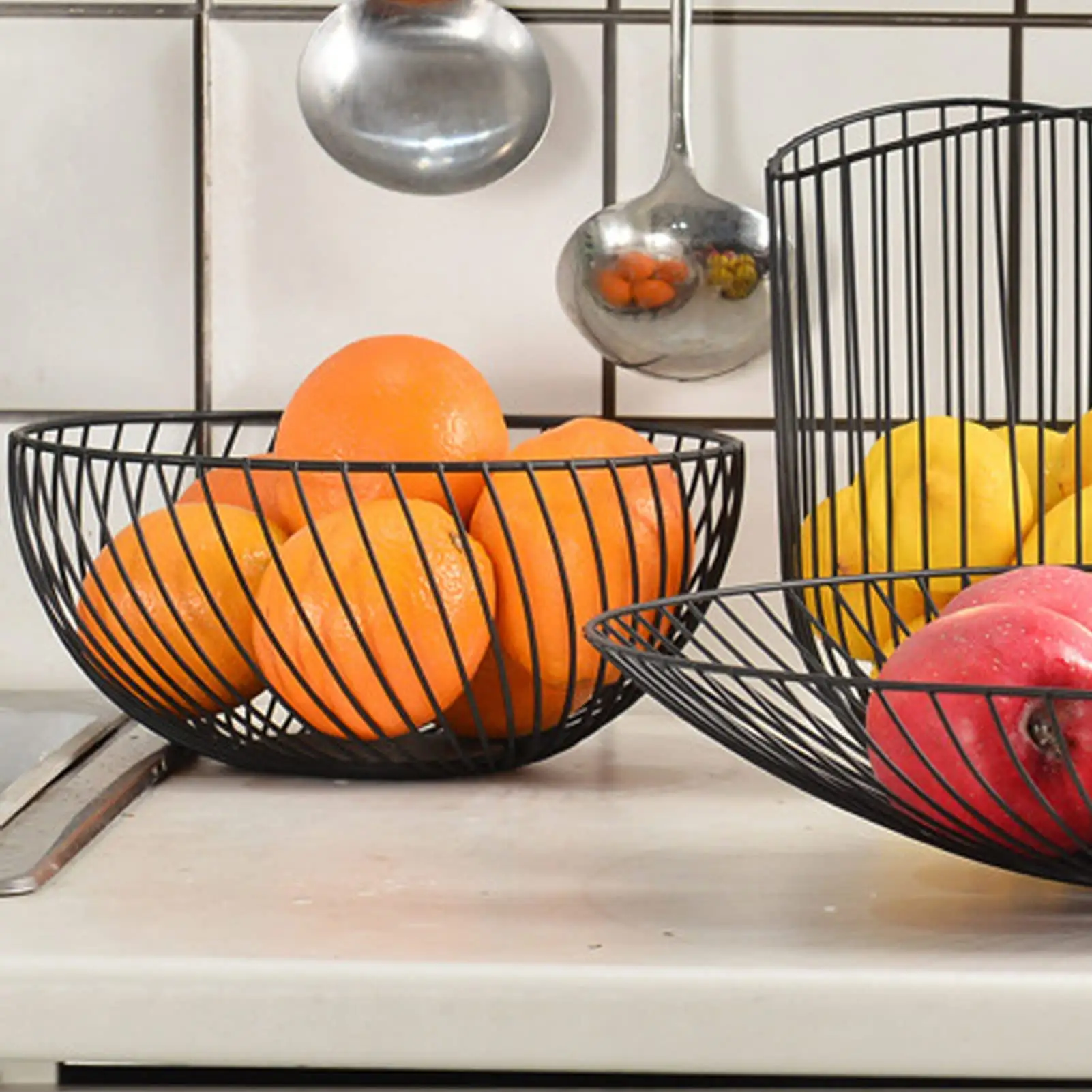 Cesta de fruta de arte del hierro para decoración de cocina, cesta de escurridor de frutas y verduras con alambre ondulado de Metal negro