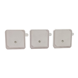 Tracker per veicoli con modulo ceramico attivo doppio modalità con sistema di navigazione Beidou GPS 28dbi ad alto guadagno con Antenna integrata - Product Image 4