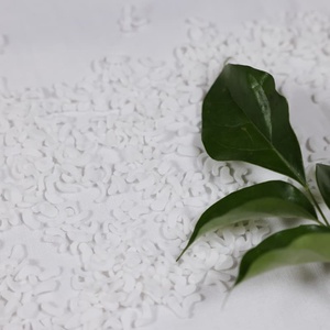 PE <span class=keywords><strong>PP</strong></span> <span class=keywords><strong>PS</strong></span> ABS塑料制品吹膜片材和管材注塑用通用白色母料