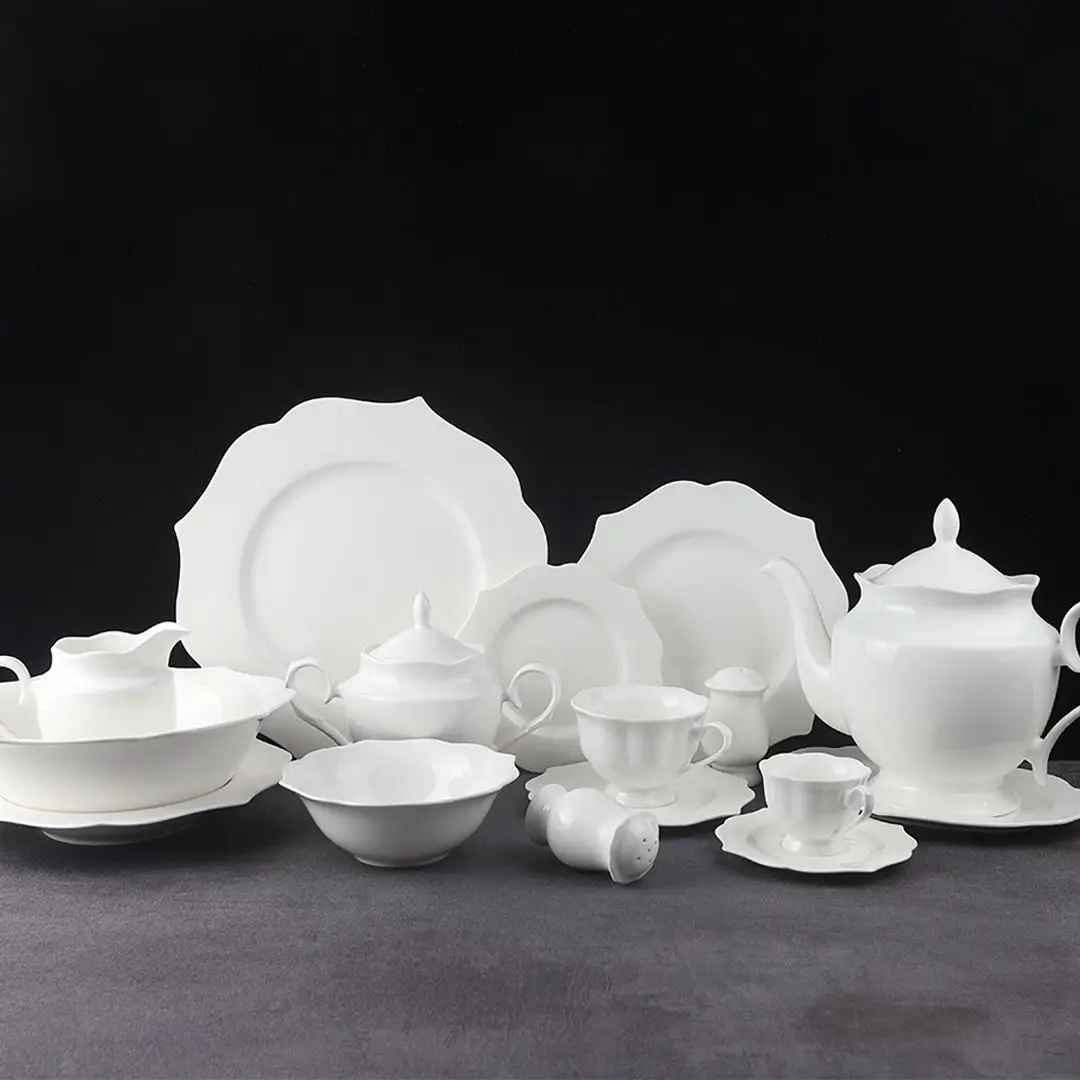 Vente en gros vaisselle en porcelaine fine assiette plate de luxe personnalisée service à thé 97 24 61 72 pcs vaisselle nouvel ensemble de dîner en porcelaine