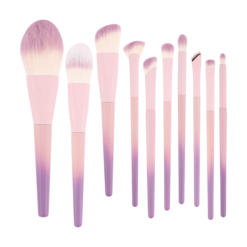 Ensemble de pinceaux de maquillage roses