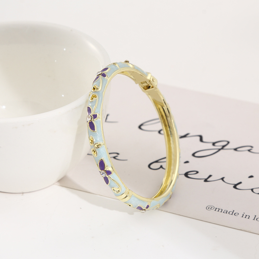 Hd-052 golden quicksand light blue-rich purple