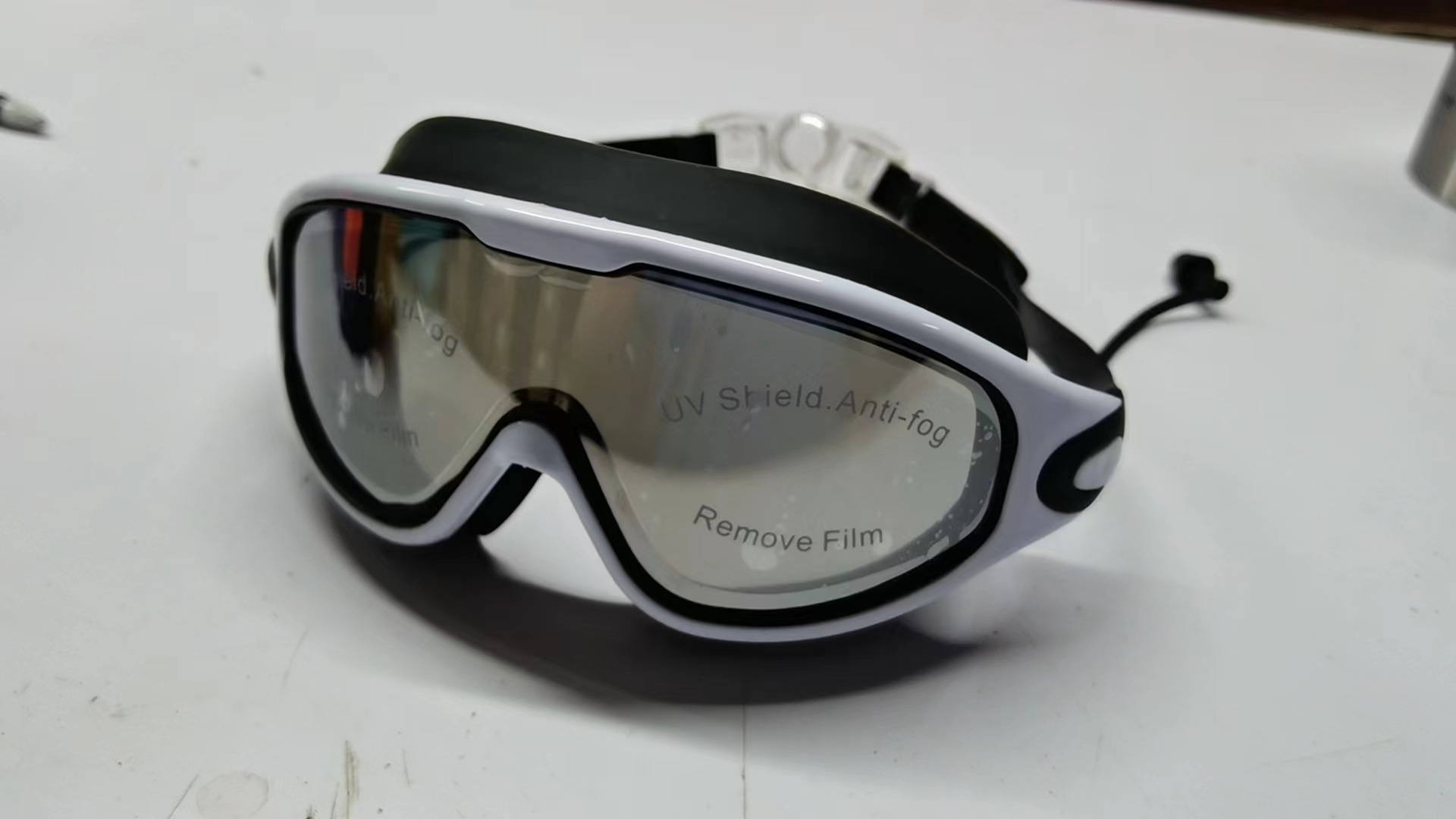 Black and white silver plating