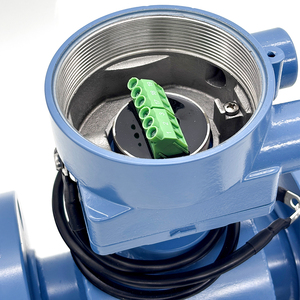 HART/Analog and <strong>Pulse</strong> <strong>Outputs</strong> Available Accuracy of 0.15% 8712 Transmitter Rosemount 8700M Magnetic Flowmeter - Product Image 3