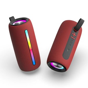 <span class=keywords><strong>B15</strong></span>ポータブルサイクリングスピーカーRgbランヤードファブリック付き<span class=keywords><strong>10w</strong></span>ステレオ音楽再生バッテリー駆動サブウーファースピーカー