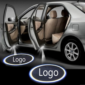 Evrensel kablosuz araç <span class=keywords><strong>Led</strong></span> kapı hoşgeldiniz ışık otomatik akülü lazer projektör logosu lamba araba iç dekorasyon ışıklandırma