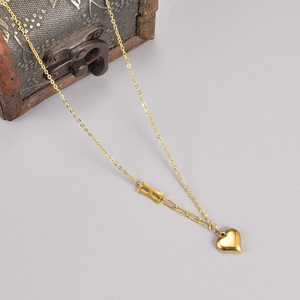INS Trendy kalp kolye Charm kolye takı paslanmaz çelik altın kaplama H zincir kolye kadınlar için toptan - Product Image 5
