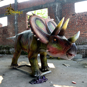 Actory irect-riceratops, Righ-peed, otor accionado por inosauro con vement ynamic - Product Image 1