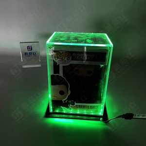 Atacado Custom Alta Transparência Acrílico Clear <span class=keywords><strong>Pop</strong></span> Figura <span class=keywords><strong>Display</strong></span> <span class=keywords><strong>Box</strong></span> com iluminação LED