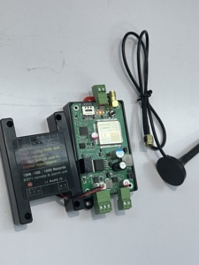 Unidad de alarma de entrada Digital de nuevo diseño 1Din/1D0/1000 registros D371 relé GSM 4G llamadas gratis/controlador remoto SMS alarma de alimentación