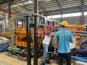 QT10-15F Maquina Bloquera Automatic Paving <strong>Block</strong> Making Machine Interlock Bricks <strong>Maker</strong> Cinder <strong>Block</strong> Making Machines for Sale