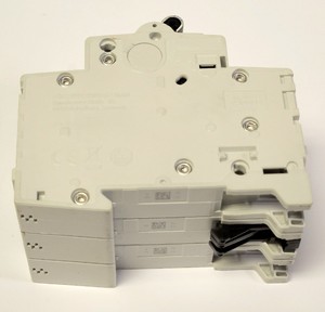 New and Original Plc S 203L C10 3 Pole S203L 400 VAC Circuit Breaker 4575 Ka Circuit Breaker PLC Programming Controller - Product Image 3