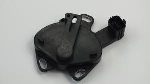 OEM 319181XF00日産用新しいスイッチ/INFINITYメーカーが高品質の自動車用アクセサリーを直接提供