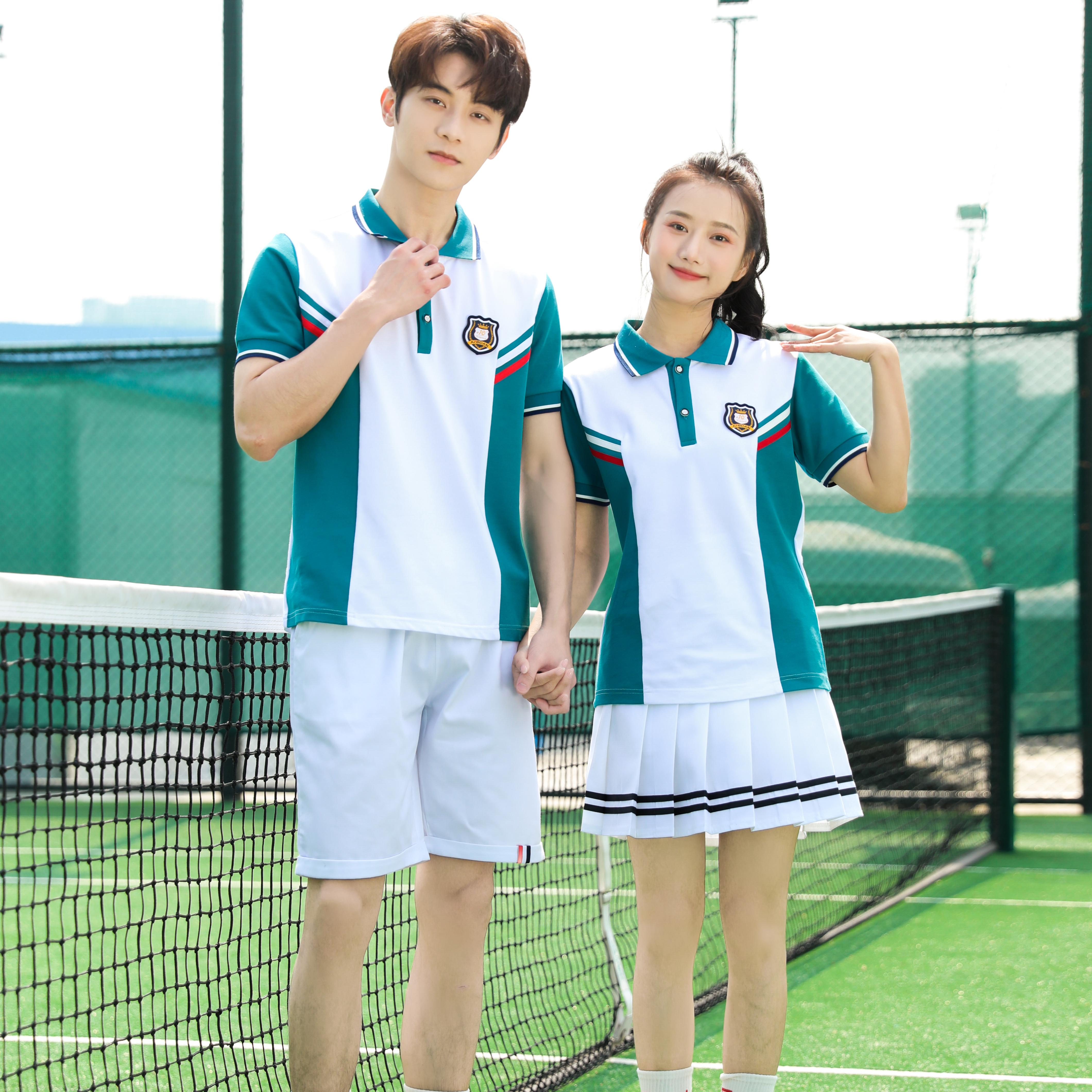 BlbLue polo shirt+White pleated skirt
