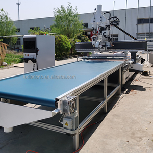 Máquina enrutadora de anidación, enrutador automático de carga y descarga ATC CNC 1325 con perforador para puerta de armario de madera, máquina enrutadora ATC lineal