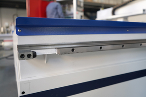 Venta directa 1325 DSP A18 con sistema de control de mango 4 ejes Cnc Router CNC corte de madera con mesa de vacío - Product Image 6