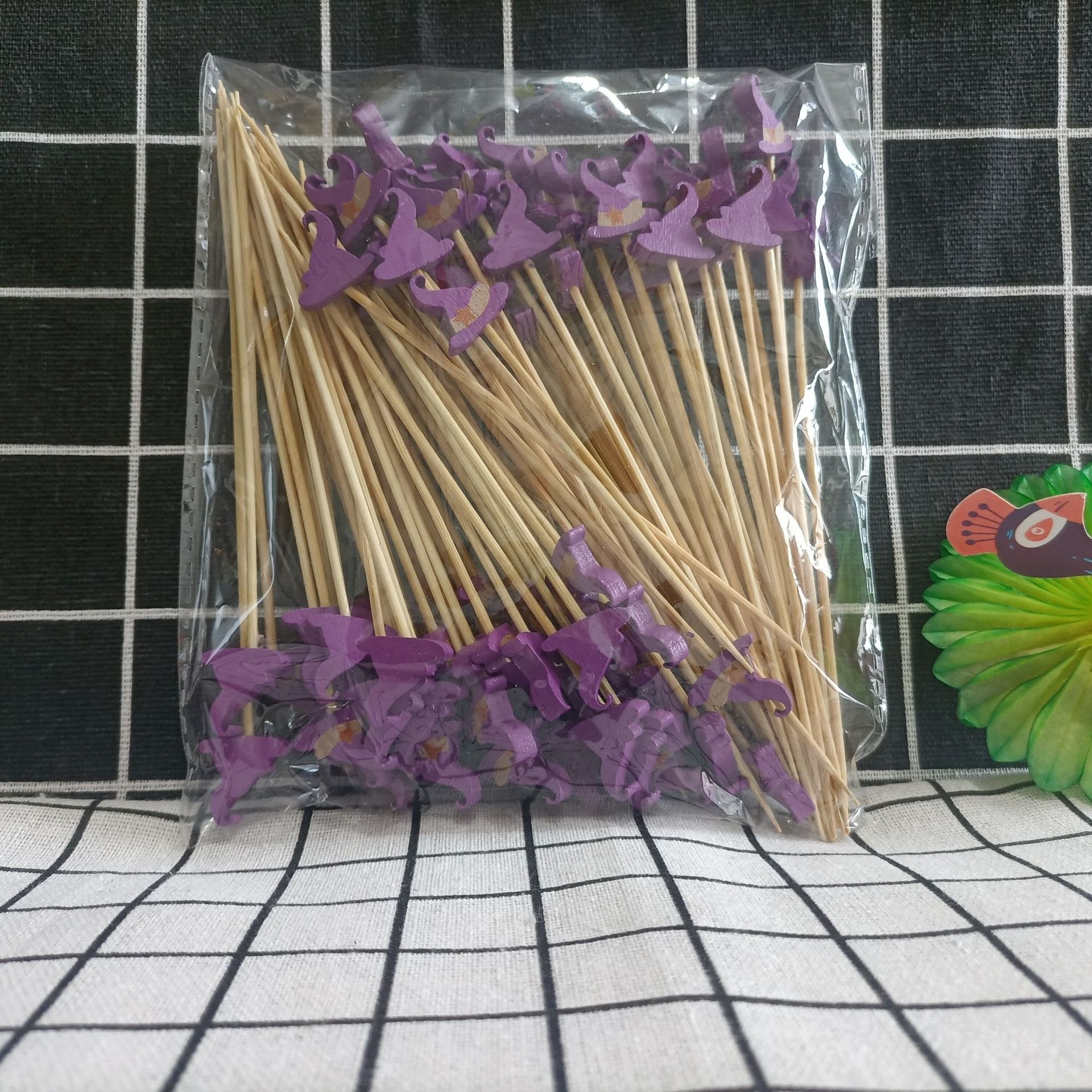 #07- Sombreros de bruja morados de Halloween