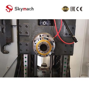 เครื่องเปลี่ยนเครื่องมืออัตโนมัติ4แกนระบบควบคุม HMC630 CNC แนวนอนศูนย์เครื่องจักรใหม่
