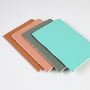 Cuaderno de ejercicio de composición de estudiante de escritura colorida A5 diario portátil de viaje cubierta suave cuaderno personalizado