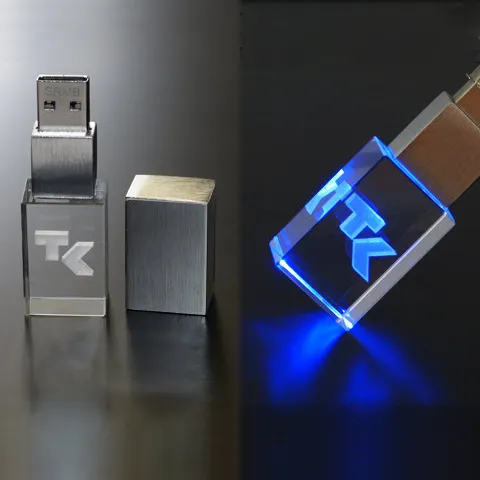무료 사용자 정의 3D 레이저 로고 메모리 스틱 금속 usb 크리스탈 USB 플래시 드라이브 Led 빛 나무 USB 플래시 드라이브 선물 상자
