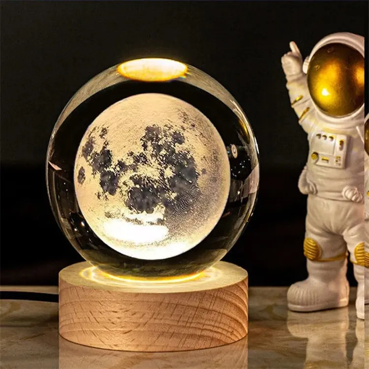 Nueva moda caliente decoración personalizada adornos Luna planeta Sistema Solar Luna LED 3D arte bola de cristal lámpara de escritorio de mesa