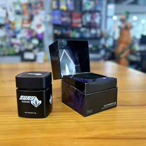 Archibald新スタイルクリアブラックスクエアガラスジャースクリューキャップ50ml 100ml 300mlチャイルドプルーフふたハーブ包装箱付き - Product Image 1