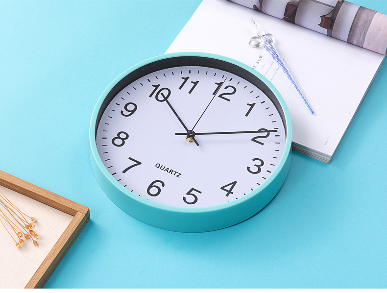 Home Decoration Simple Round Design 12 inch Cheap Plastic Wall Clock