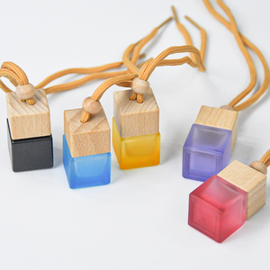 High Quality Small <strong>5</strong> <strong>ml</strong> 8 <strong>ml</strong> 10 <strong>ml</strong> Square Glass Car <strong>Perfume</strong> Bottle Pendant 8ml <strong>Perfume</strong> Empty Hanging Car Diffuser Bottle - Product Image 5