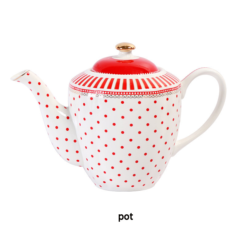 Red pot
