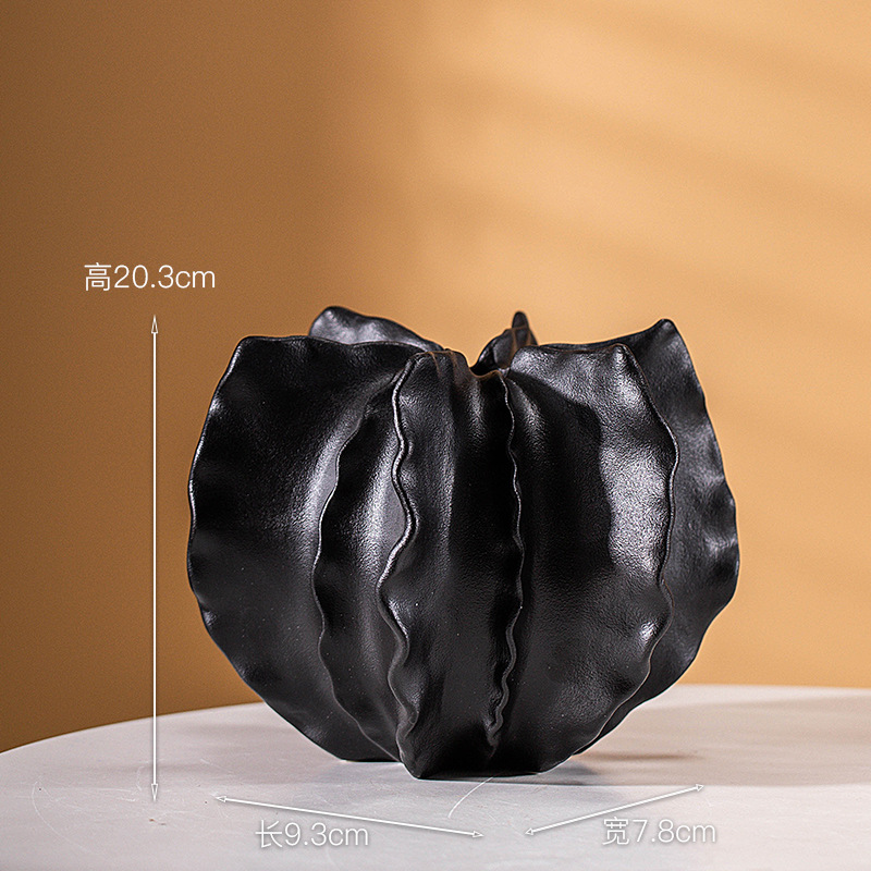 Tridacna (ยักษ์ดำ)