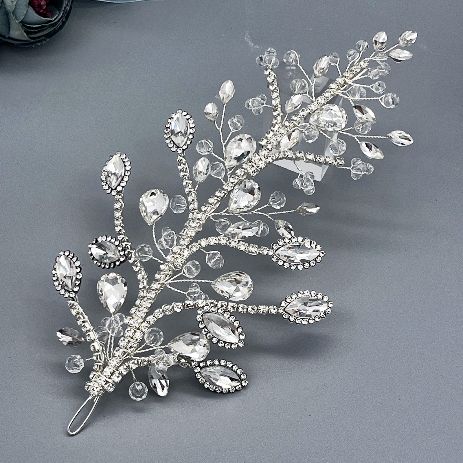 Silver base with Crystal-03