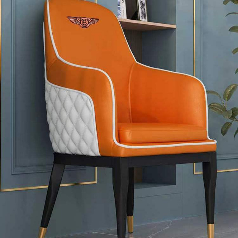 Sedia Bentley arancione e bianca