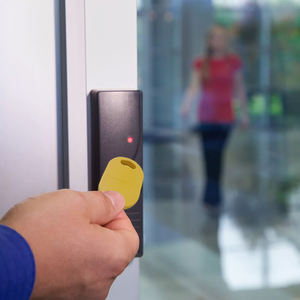 Portachiavi NFC Programmabile 13.56MHz con Logo Personalizzato, Chip NFC NTAG215, Portachiavi RFID in Resina Epossidica - Product Image 4