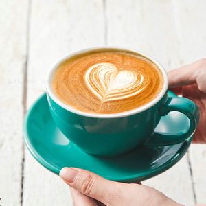 ユニークで豪華な磁器マグカップ紅茶ラテアートティーカップ & ソーサー